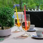 Allegra Balneo & غولدن ساندز