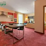 Allegra Balneo & غولدن ساندز