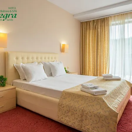 Allegra Balneo & מלון גולדן סנדס