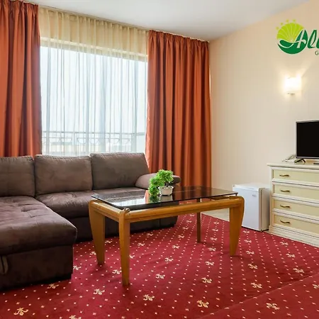 מלון Allegra Balneo & 4*